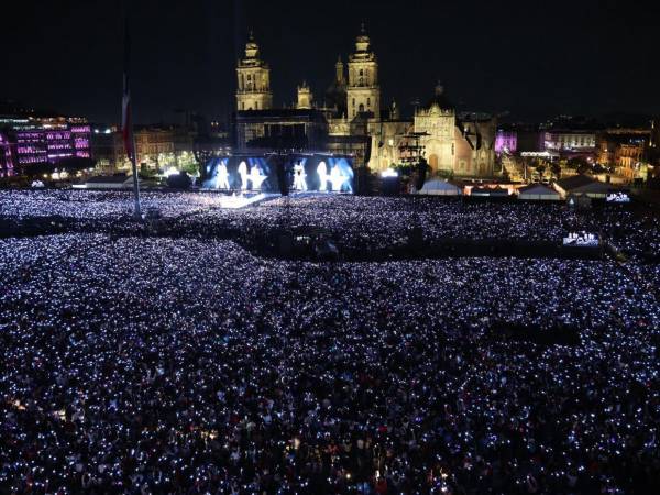 “400.000 personas disfrutamos del gran espectáculo de Shakira, desde la Plaza de la Constitución (Zócalo) hasta el Monumento a la Revolución”, informó la jefa del Gobierno de la Ciudad de México, Clara Brugada en sus redes sociales.