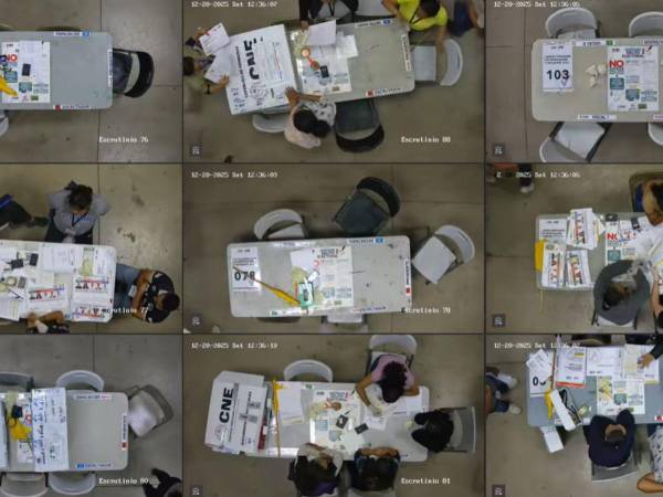 El escrutinio especial definirá al ganador en la cerrada contienda por la presidencia del país.