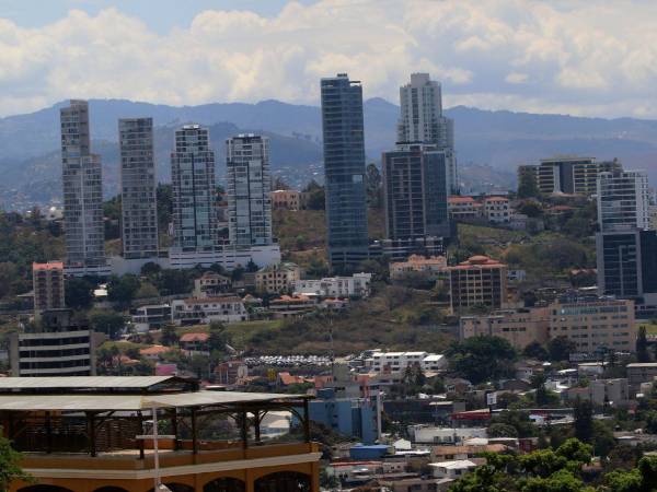 Julio Quiñones, de Simger, destacó que el aire de Tegucigalpa es apto para respirar, aunque alertó sobre posibles cambios en el índice de calidad del aire.