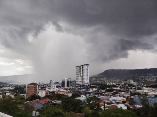 La medida estará vigente desde este lunes al mediodía, responde a la saturación de suelos y riesgos de deslizamientos en la zona norte de la capital.