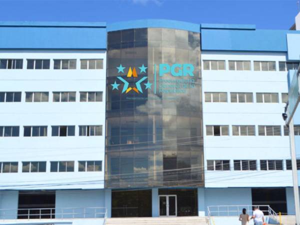 PGR demanda a diputados por destitución y apoyo a reelección de JOH.