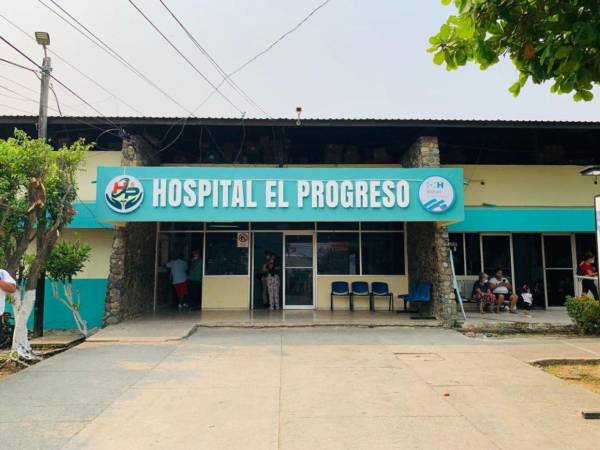 Las dos mujeres fueron ingresadas en estado grave al Hospital General de El Progreso, dónde murió una de ellas.