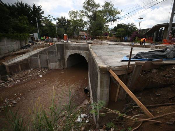 La empresa trabajó incluso durante la Semana Morazánica y los domingos para avanzar con la obra que ayudará a mitigar sectores de Las Colinas y El Hogar.