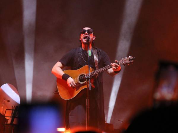 El cantautor chileno Beto Cuevas trajo su concierto Acústico a la capital de Honduras este viernes 25 de julio.