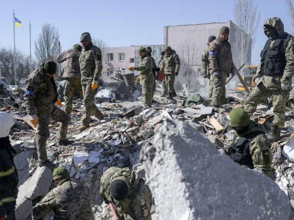 “Seguimos contando, pero es imposible, debido al estado de los cuerpos”, dijo un rescatista.