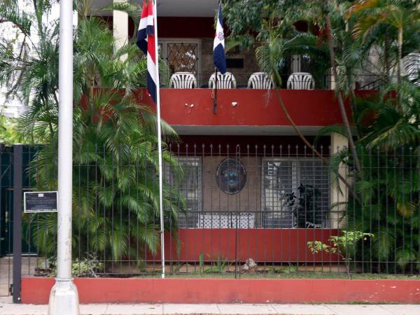 Se trata de una decisión arbitraria, evidentemente adoptada bajo presión y sin tener en consideración los intereses nacionales y de ese pueblo hermano, señaló la declaración.