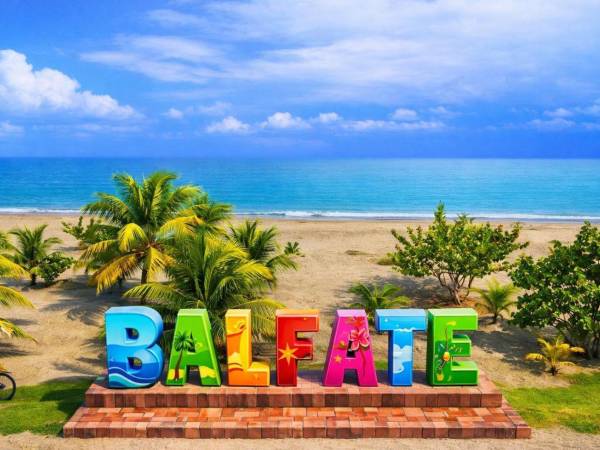 El municipio de Balfate, al que se llega pasando por Jutiapa, Atlántida, vive uno de sus mejores momentos con la ejecución de varios proyectos de pavimentación que facilitarán el acceso y realzarán sus espectaculares y casi vírgenes playas de aguas azul turquesa.