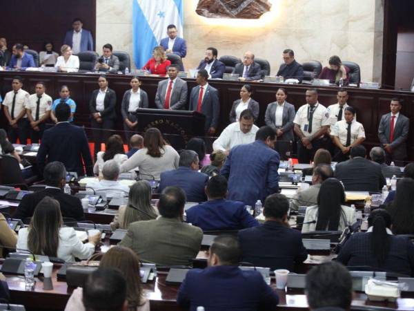 Diputados del Partido Nacional, Partido Liberal y Partido Salvador de Honduras denunciaron que la intención de Libre era simular compromiso con la CICIH, mientras no hay avances reales con la ONU.