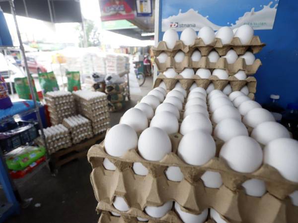 En pulperías de barrios populares en San Pedro Sula, cada unidad puede llegar a costar hasta cinco lempiras.