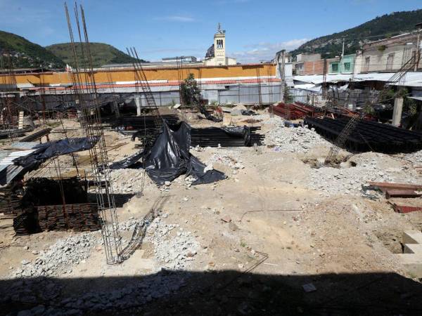 El histórico mercado San Isidro será un moderno centro de abasto con dos niveles y áreas de reciclaje. La obra ya supera el 50% de ejecución.