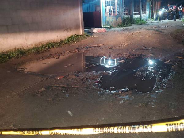 La víctima fue atacada a disparos en una calle de tierra de la colonia Paz de Cristo.