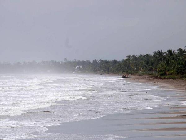 Así amanecieron las cosas del Pacífico mexicano este viernes.