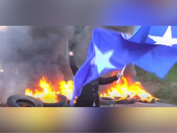 Militantes del Partido Nacional mantienen tomas en la carretera que conduce hacia Olancho.