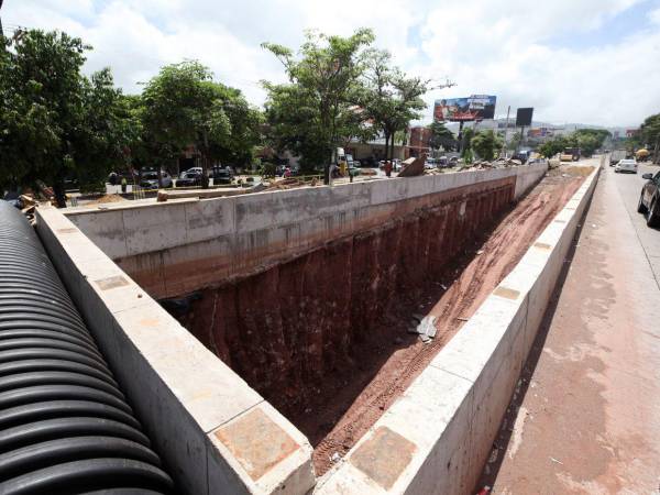 La administración municipal prevé concluir este año el túnel de la Florencia y los puentes Germania, La 21 de Octubre y el puente Papa Francisco. De este último si avanzan los estudios.