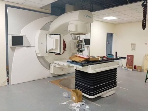 El acelerador lineal permitirá aumentar el número de pacientes que reciben tratamiento por el cáncer.
