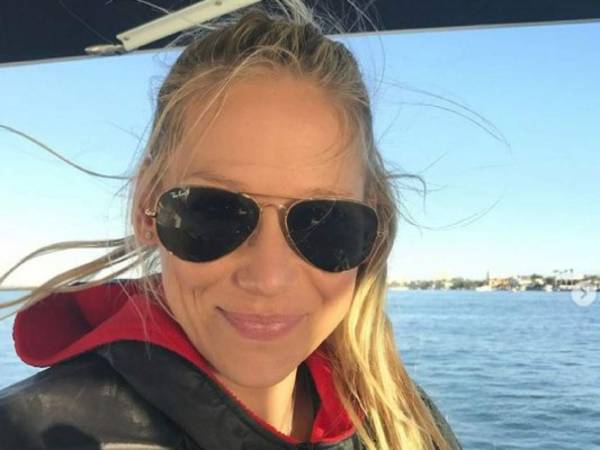 Anna Kournikova se fue a las hermosas playas de Miami después de dar a luz. Fotos cortesía Instagram