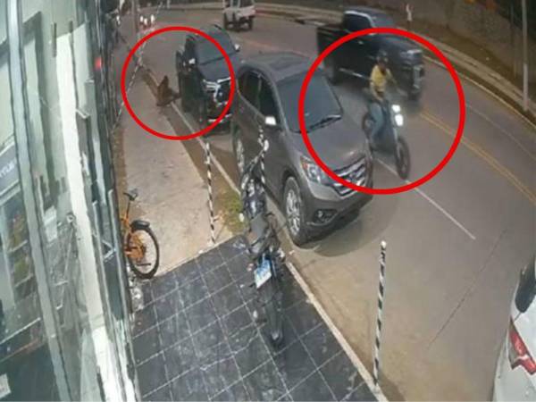 Cámaras de seguridad captaron el momento del asesinato de Alejandra Reyes en La Ceiba.