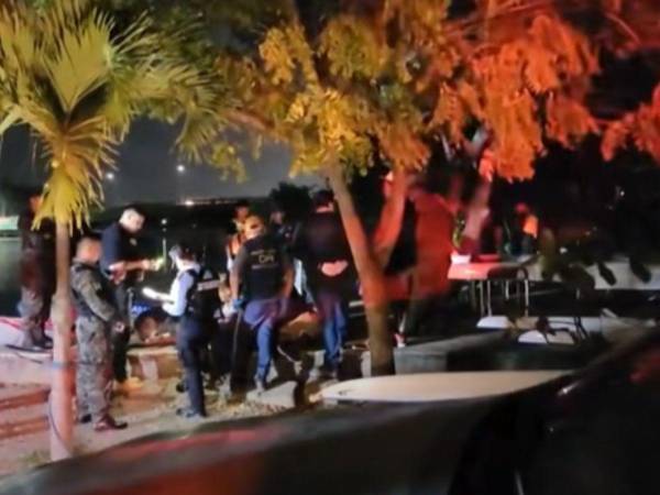 Momento en el que se recuperó el cuerpo sin vida de don Alejandro.