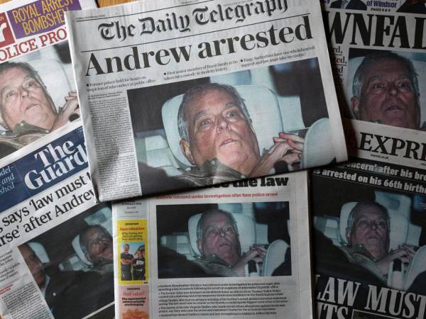 Interrogado por 10 horas, con pruebas de ADN y hasta huellas dactilares, esto es lo que se sabe de la detención y liberación del expríncipe Andrés.