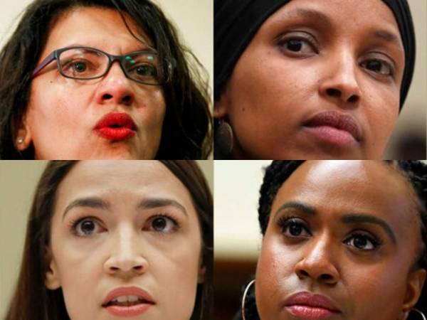 Las representantes Alexandria Ocasio-Cortez, Ilhan Omar, Ayanna Pressley y Rashida Tlaib son ciudadanas estadounidenses y solo una de ellas inmigró desde otro país. Foto: AP.