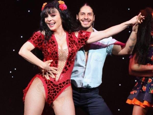 La comediante Alma Cero tomará el papel de Doña Lancha en la obra. Aunque ella está honrada de asumir el papel, admite que no es fácil reemplazar a Maribel, quien es el corazón del personaje.