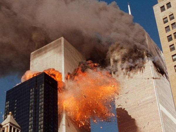 El atentado de las Torres Gemelas marcó un antes y un después en la vida de los estadounidenses. AP.