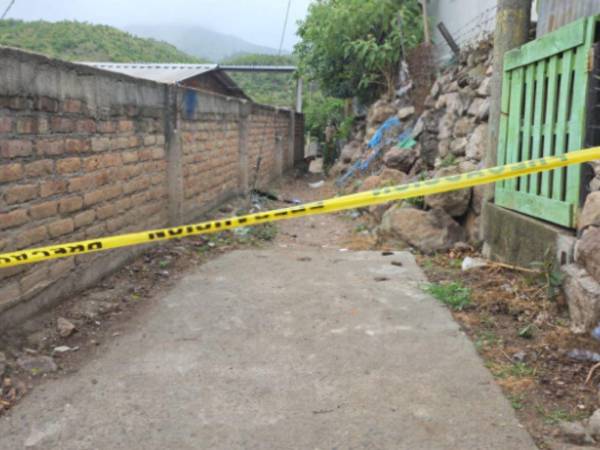El cuerpo fue hallado en el sector 7 de la colonia Villa Nueva.