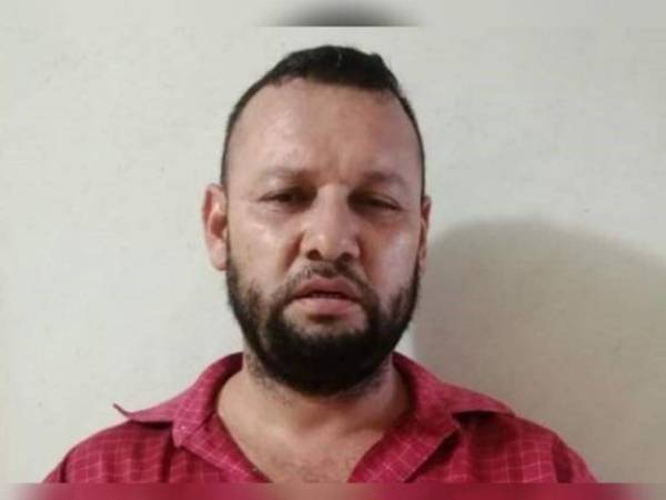 Sandres Rodríguez enfrenta cargos por los delitos de homicidio, cómplice de homicidio y evasión. Foto: Cortesía