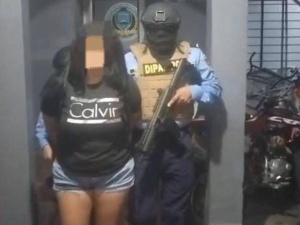 La detenida, presunta miembro activa de la Mara Salvatrucha tenía seis años de vender y distribuir droga, según las autoridades.