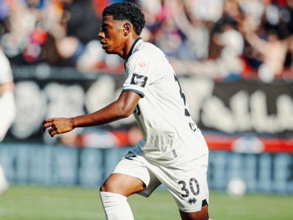 Dereck Moncada fue titular en el triunfo del Lugano sobre el Basilea.
