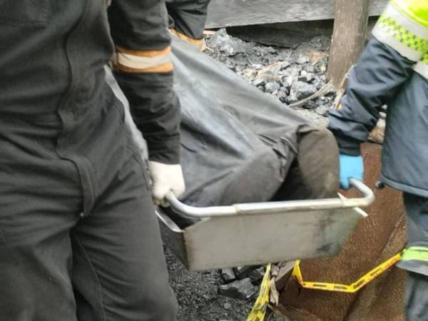 Las autoridades colombianas rescataron este sábado los cuerpos sin vida de seis personas que murieron por una explosión del municipio colombiano de Guachetá, en el departamento de Cundinamarca (centro).