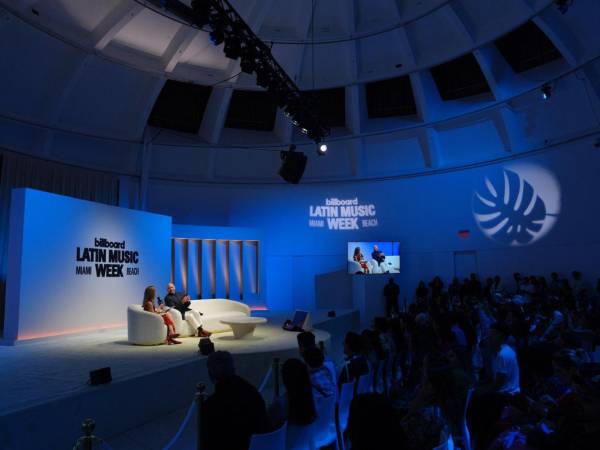 Una imagen de lo que se vivió en la Semana Billboard de la Música Latina, en el Teatro del Faena Forum en Miami Beach, Estados Unidos.