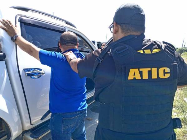 Iván Velásquez, gerente de Koriun, fue detenido en Choloma, Cortés, por los delitos de lavado de activos y posesión de armas de uso prohibido, en medio de la crisis por el retorno del dinero a los socios