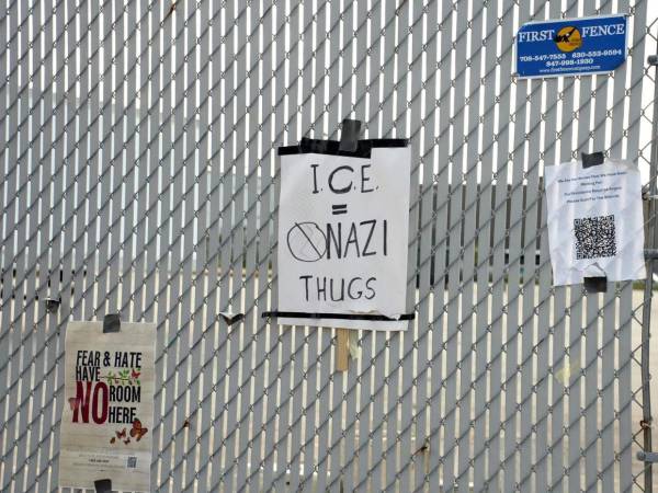 El inmigrante llegó a EE UU en marzo de 2024, a través de la frontera con México, donde se entregó a las autoridades y le fue un concedido un permiso de entrada al país.