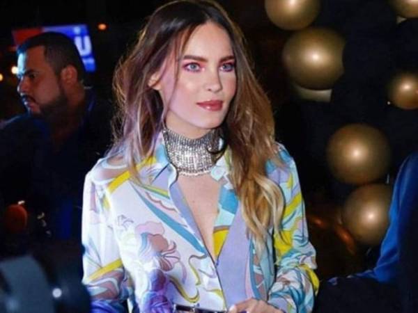 Belinda y su mamá son como dos gotas de agua. Foto Instagram