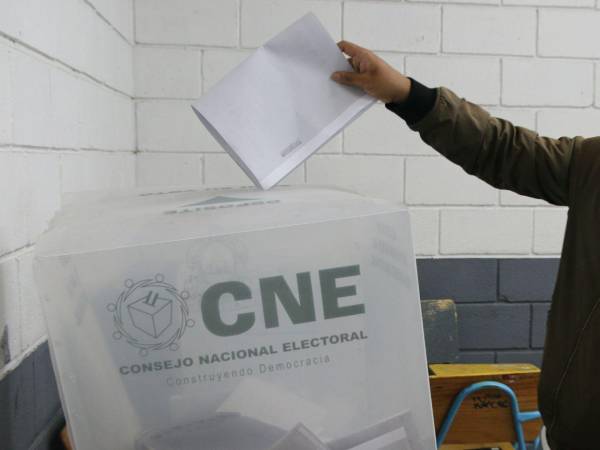 Los hondureños en el extranjero solo pueden votar en el nivel presidencial para las elecciones, sin embargo, hasta el momento hay poca claridad sobre el proceso de noviembre.
