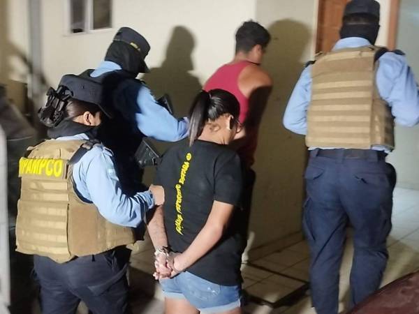 Ruth Dalila Martínez Maya, alias “Nena”, de 27 años, y Leonel Mejía Cruz, alias “Chicho”, fueron detenidos ayer por las autoridades vinculados a las operaciones financieras del Cartel del Diablo.