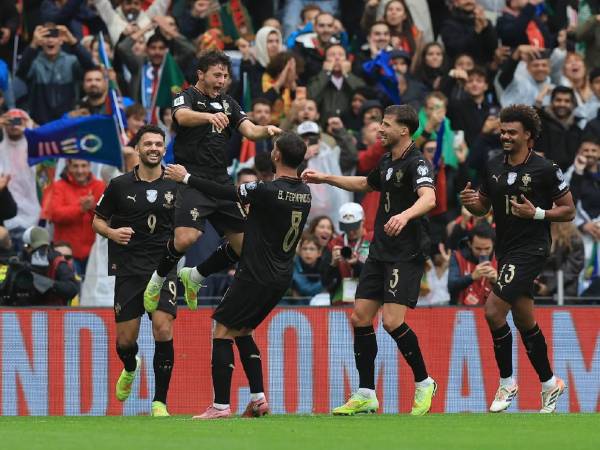 Así celebraron los jugadores portugueses una de las anotaciones en el partido.