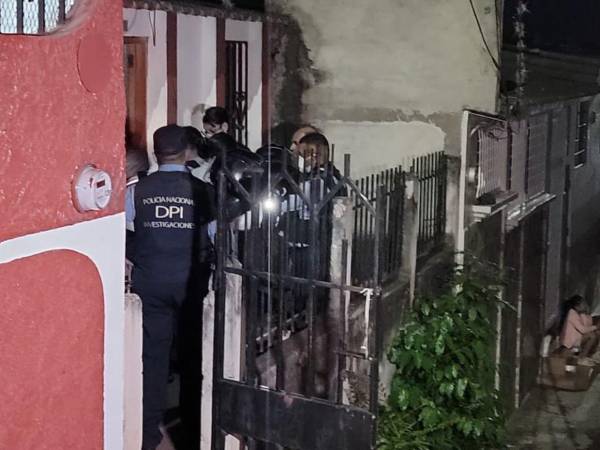 Vecinos alertaron a las autoridades por el olor proveniente de la vivienda del adulto mayor en la colonia Hato de Enmedio.