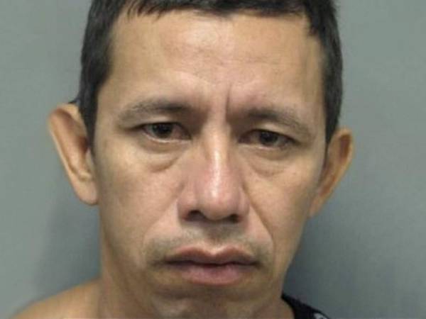 Emilio Carrasco Hernández podría enfrentar hasta 56 años en prisión estatal si es hallado culpable tras ser acusado de violar a su hijastra. Foto: Law Officer.