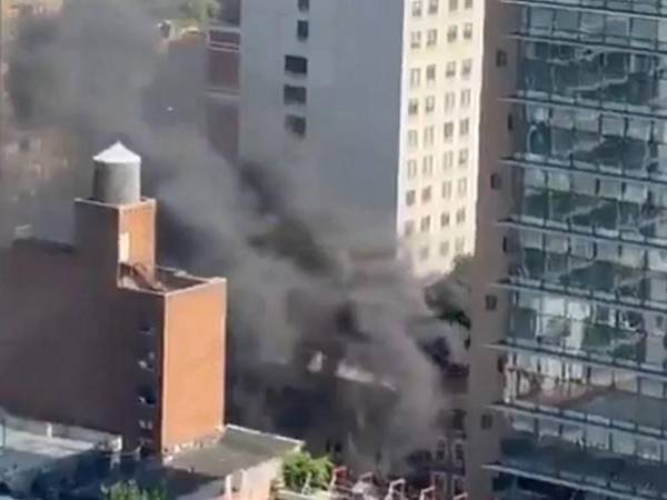 La columna de humo era visible desde distintos puntos de la Gran Manzana.