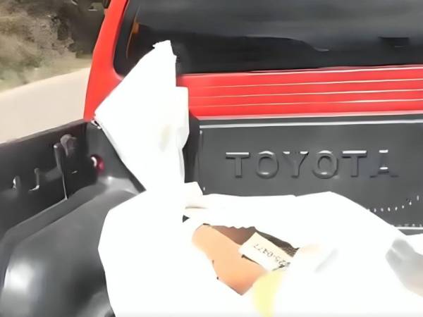 El cuerpo del hombre fue trasladado hasta la morgue capitalina..