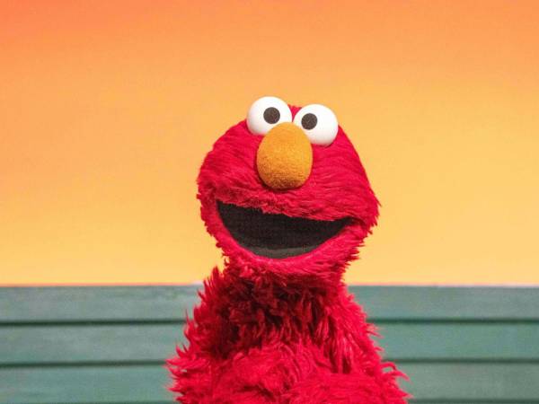 Los usuarios viralizaron los mensajes antisemitas de Elmo.