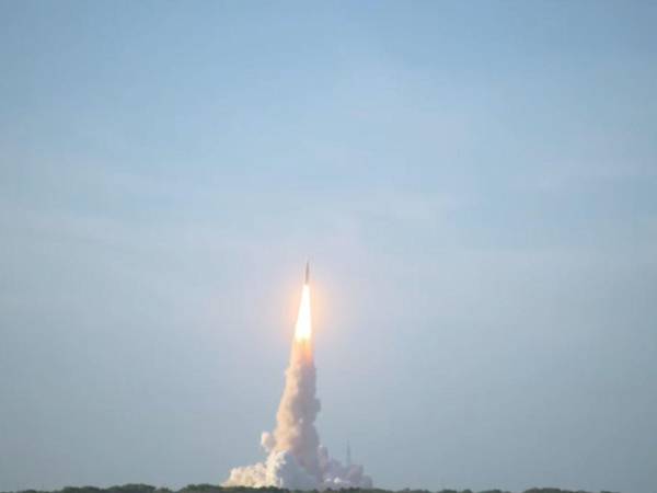 Así fue el momento en que se elevaba la cápsula Orión.