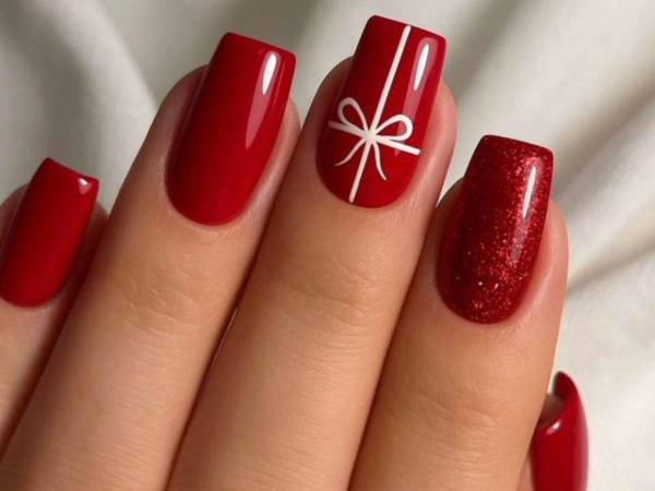 Las fiestas decembrinas llegan con nuevas propuestas en manicura, y la Navidad 2025 no es la excepción. ¿Cuáles son las tendencias?