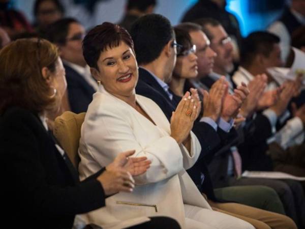 Aldana, de 63 años, está desde el lunes en El Salvador, adonde viajó por actividades programadas. AP