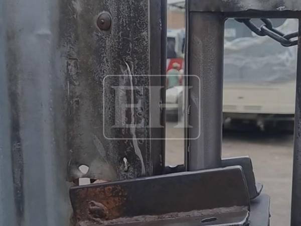 Cerrada y con los buses estacionados amaneció este miércoles el plantel de la terminal de buses de la Empresa de Transportes Lila, que recorre la ruta Tegucigalpa-Marcala (La Paz), luego de que sus propietarios denunciaron ser víctimas de la inseguridad y enfrentar amenazas de extorsión por parte de grupos criminales.
