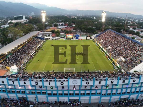 El estadio Morazán de San Pedro Sula está a reventar con el tan esperado partido entre los tiktokers de Honduras y El Salvador. Vea las mejores fotos a continuación.