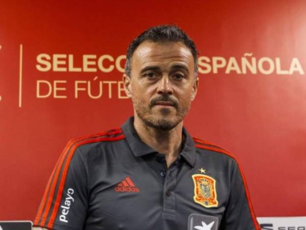 El entrenador Luis Enrique tiene 49 años de edad.