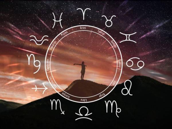 El horóscopo de hoy lunes 26 de enero trae cambios importantes en el ámbito laboral y decisiones financieras clave para varios signos del zodiaco.